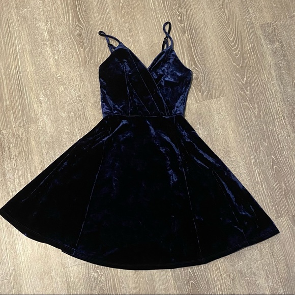 NWT Blue Velvet Mini Dress - Picture 1 of 2